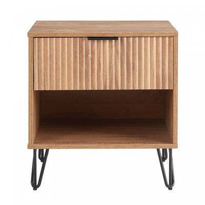 Dumbo Modern 20" Fluted Nightstand in Golden Brown (1-Drawer) | Table de nuit moderne Dumbo 20" a cannelures en brun dore (1 tiroir)