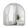 Miroir arqué de Umbra de 34 po x 36 po - métallique