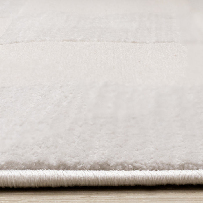 Carpette Leonardo blanche et grise à motif à carreaux - 6 pi 7 po x 9 pi 6 po