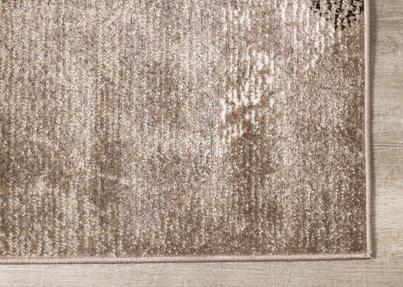 Carpette May à motifs géométriques vieillis - 5 pi 3 po x 7 pi 7 po
