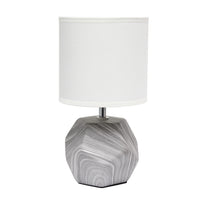 Mini lampe de table en forme de prisme arrondi de Simple Designs avec abat-jour en tissu blanc - marbre