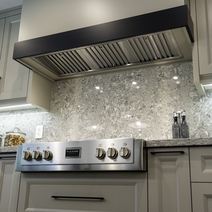 Hotte de cuisinière encastrée Victory de 36 po et de 750 pi3/min en acier inoxydable - Q5-36