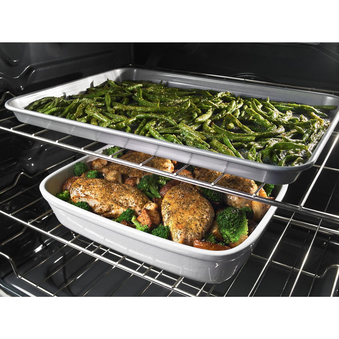 Cuisinière électrique intelligente Whirlpool de 6,4 pi³ avec friture à air et technologie AquaLiftMD - acier inoxydable résistant aux traces de doigts - YWEE750H0HZ