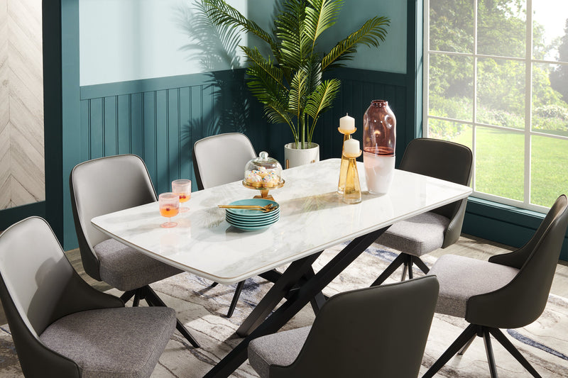 Table de salle à manger Bari de 63 po (L) avec dessus en céramique d’apparence marbre et base géométrique en métal - blanche