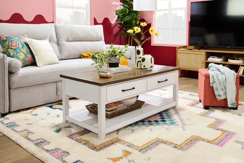 Table à café traditionnelle Logan de Kort & Co. de 23,25 po avec rangement et tablette - blanche et chêne noyer