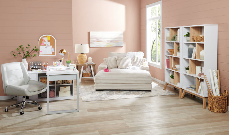 Table de bout moderne Malik de 22 po avec rangement et tablette - blanche et brun clair