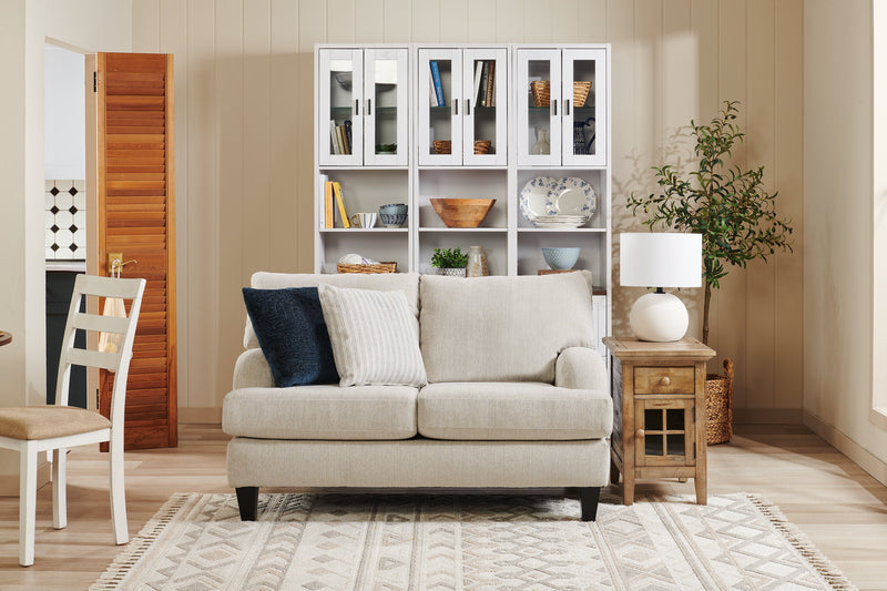 Causeuse Nofia de 58 po fabriquée au Canada en tissu de chenille avec 2 coussins décoratifs et pattes en bois - beige lin