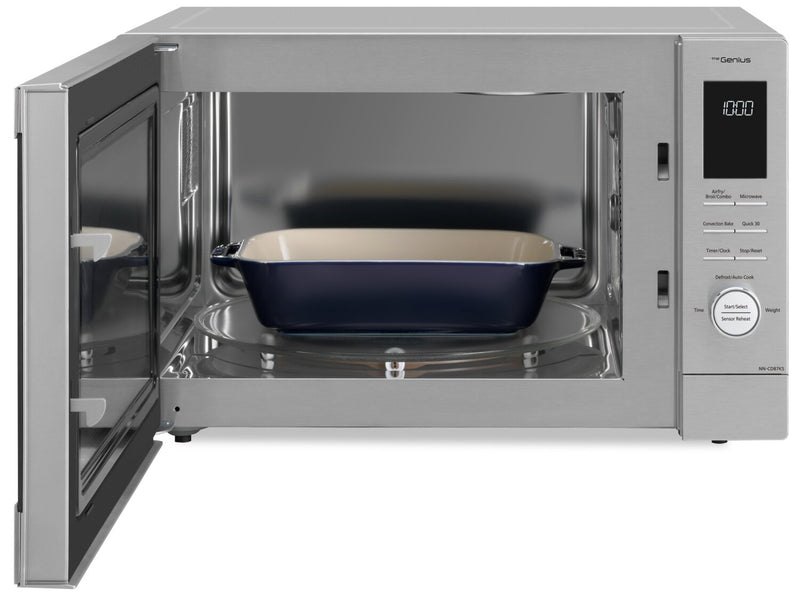 Four combiné 4 en 1 Panasonic de 1,2 pi3 avec friture à air - NNCD87KSC