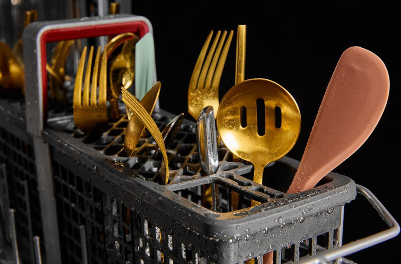 Lave-vaisselle KitchenAid de 24 po et de 44 dBA avec troisième panier 360° Max JetsMC - minerai noir - KDTS724SBE