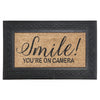 Tapis de plancher « Smile You’re on Camera » en caoutchouc et tapis-brosse