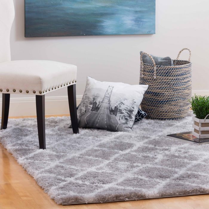 Carpette Ker grise à motifs de diamants 4 x 6