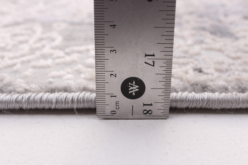 Carpette Talitha grise 3 pi 11 po x 5 pi 11 po
