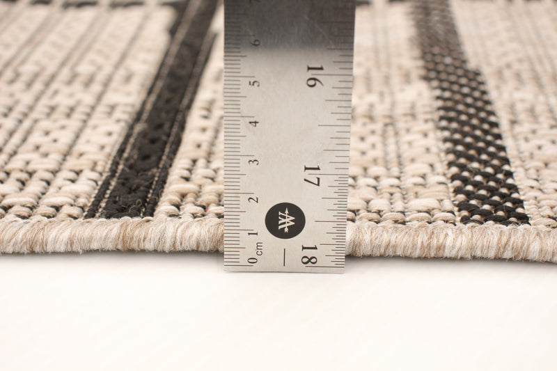 Carpette Sadie Burburry argent-noir - 7 pi 10 pox 10 pi 2 po