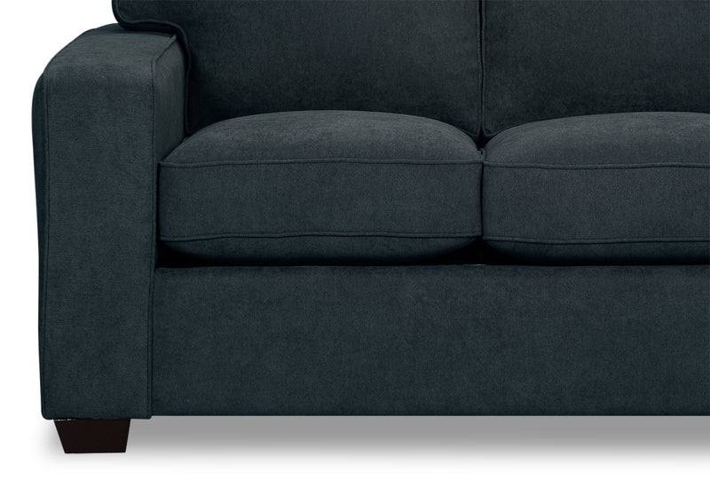 Causeuse Fiona de 58 po fabriquée au Canada en tissu de chenille avec accoudoirs rectilignes - bleu marine