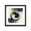Œuvre d’art murale encadrée noire et mate « Smokey Circumference » 30 x 30