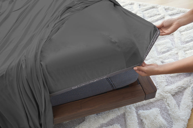 Ensemble de draps Dri-TecMD BEDGEARMD 5 pièces divisés pour très grand lit - gris