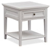 Table de bout traditionnelle Heron Cove de 20 po avec rangement et tablette - pin blanc