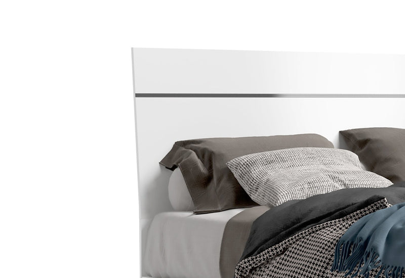 Ensemble de chambre à coucher Gino 6 pièces avec lit à panneaux, commode, miroir et table de nuit - fabriqué en Italie, moderne, blanc - format grand lit