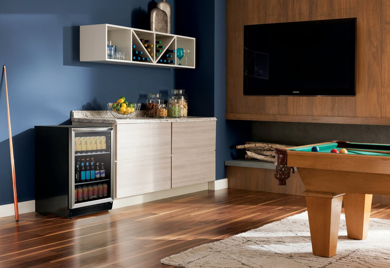 Réfrigérateur Frigidaire Gallery de 5,3 pi³ et de 23,4 po avec refroidisseur à boissons - acier inoxydable - FGBC5334VS