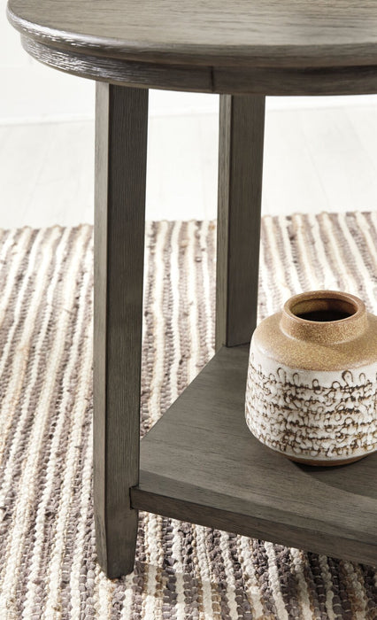 Ensemble 3 tables rustiques Caitbrook de 40,13 po (table à café et 2 tables de bout) avec tablette - bois gris