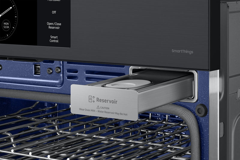 Four mural simple électrique Samsung de 5,1 pi³ et de 30 po avec caméra AI Pro CookingMC et Air Sous Vide - noir mat - NV51CG700SMTAA