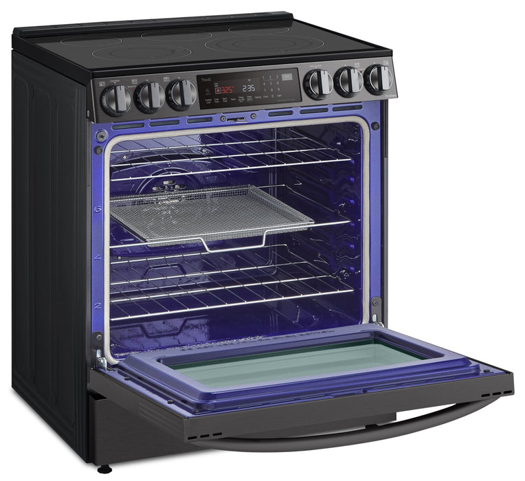 Cuisinière intelligente électrique LG de 6,3 pi³ avec friture à air et convection ProBake ConvectionMD - acier inoxydable noir Smudge-ProofMD - LSEL6335D