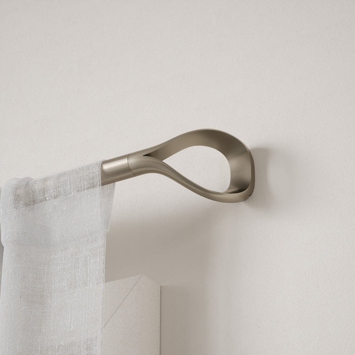  Tringle à rideaux extensible Loop de Umbra nickel de 1 po - 42 po à 120 po