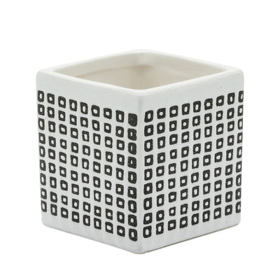 Ceramic Square 4" Dotted Pen Holder - Black and White|Porte-crayon carré de 4 po en céramique à motif de points - noir et blanc