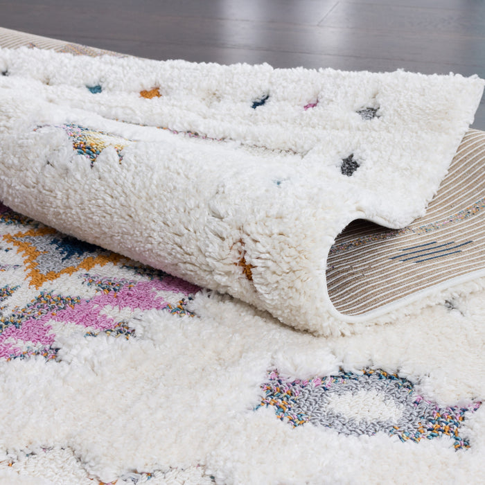 Carpette à poil long Lola à motif de diamants - 2 pi 7 po x 8 pi