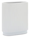 Vase strié en céramique blanche de 8 po