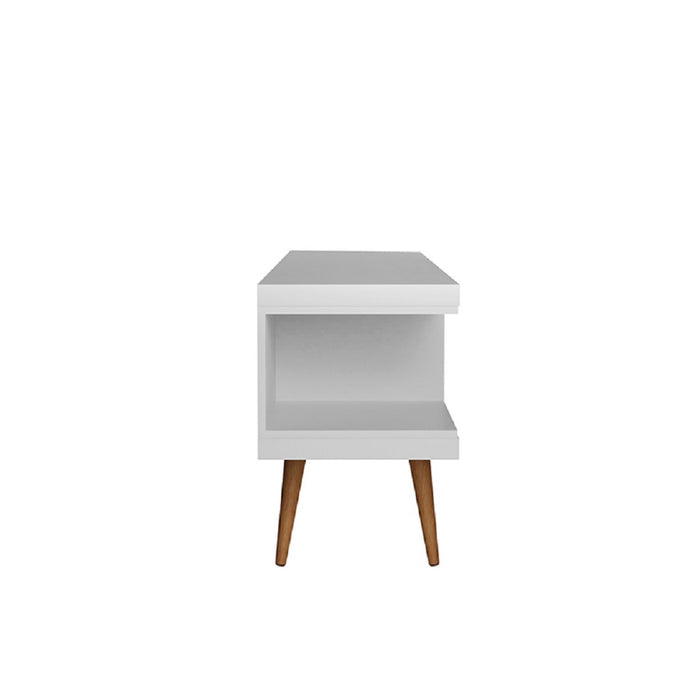 Meuble pour téléviseur Utopia de Manhattan Comfort de 53,14 po avec pattes évasées en bois et 4 tablettes - blanc