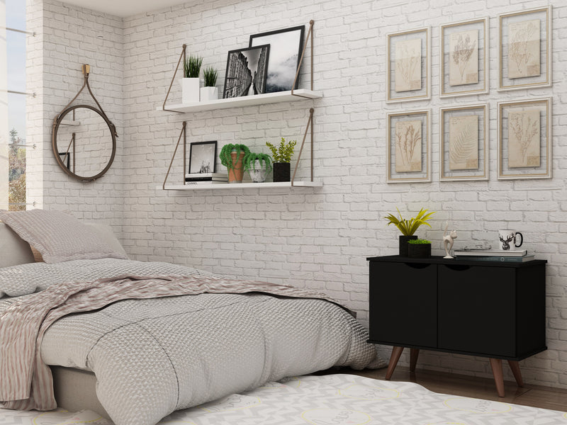 Armoire décorative Hampton de Manhattan Comfort avec 2 tablettes et pattes en bois massif - noire