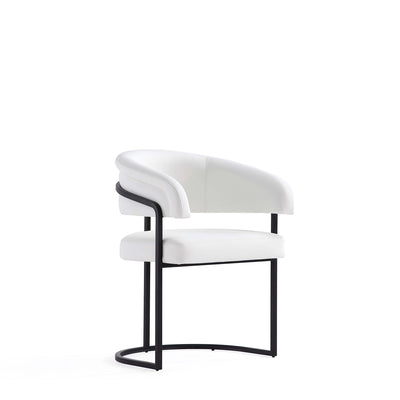 Augusta Modern Metal Vegan Leather Dining Chair in White | Chaise de salle a manger moderne Augusta en metal et cuir vegetalien blanc