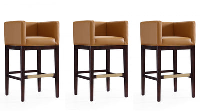Kingsley Mid-Century Modern Wood Upholstered Barstool in Camel - Set of 3 | Tabouret de bar Kingsley style moderne du milieu du siecle en bois et tissu couleur camel - Lot de 3