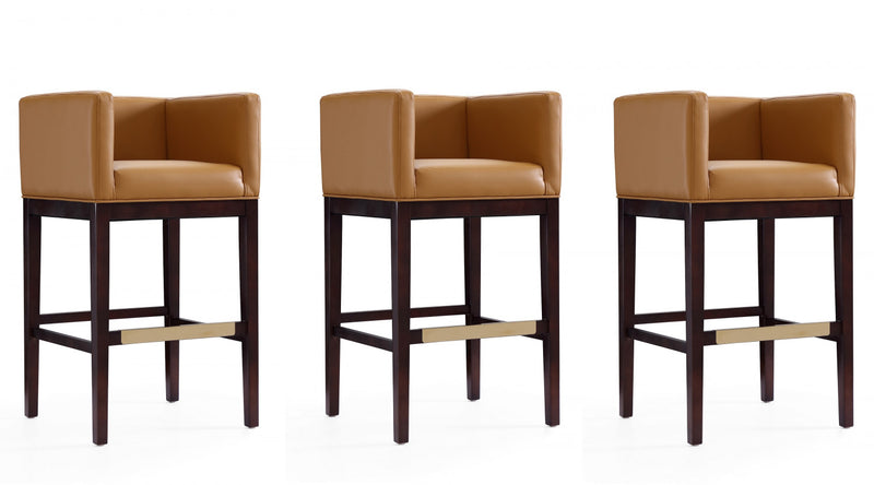 Tabouret de bar Kingsley style moderne du milieu du siecle en bois et tissu couleur camel - Lot de 3