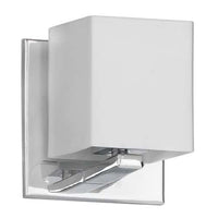 Lumière de coiffeuse Verona de Dainolite avec abat-jour en verre blanc, fini chromé poli et 1 ampoule