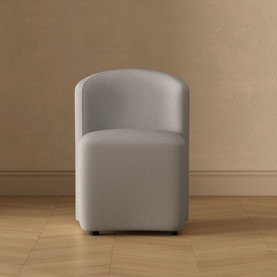 Hearth Contemporary Modern Upholstered Side Chair in Light Gray | Chaise d’appoint contemporaine moderne Hearth, rembourree, gris clair