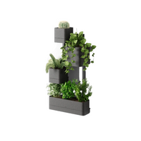 Jardinière murale Cubiko de Umbra - noire