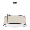Luminaire suspendu Trapezoid de Dainolite avec abat-jour cylindrique noir et crème qui diffuse la lumière, tissu blanc et 4 ampoules
