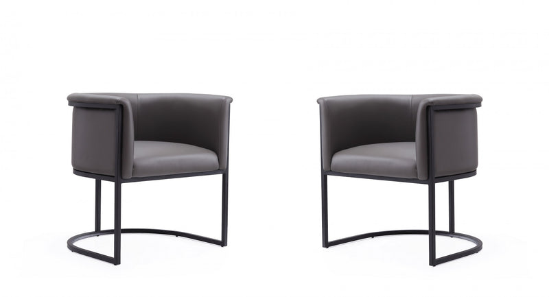 Chaise de salle a manger moderne mi-siecle cosmopolite en cuir vegetalien et metal, graphite - Lot de 2