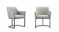 Fauteuil Serena en metal moderne et cuir vegetalien, gris clair - Lot de 2