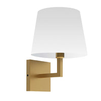 Applique murale Whitney de Dainolite avec abat-jour blanc, fini laiton vieilli et 1 ampoule