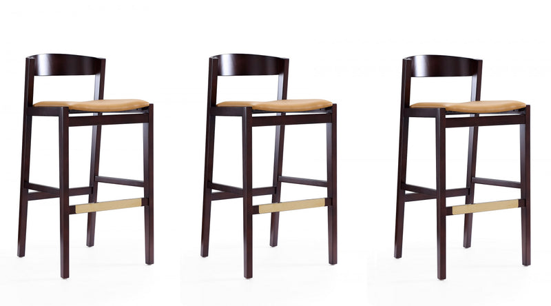 Tabouret de bar en bois rembourre style Klismos mi-siecle moderne, coloris camel - Lot de 3