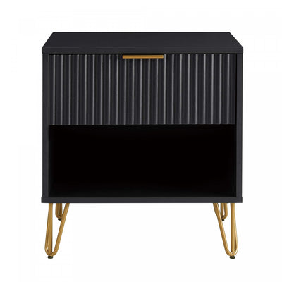 Dumbo Modern 20" Fluted Nightstand in Black (1-Drawer) | Table de nuit moderne Dumbo 20" a cannelures noire (1 tiroir)