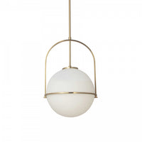 Petit luminaire suspendu Paola de Dainolite en verre blanc opale, avec fini laiton vieilli et 1 ampoule