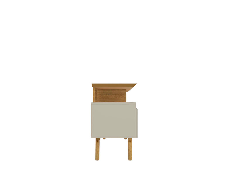 Meuble pour téléviseur Yonkers de Manhattan Comfort de 62,99 po avec pattes en bois massif et 6 compartiments de rangement multimédia - blanc cassé et cannelle