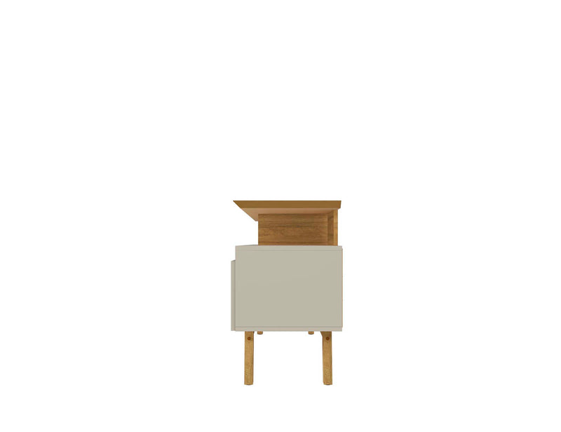 Meuble pour téléviseur Yonkers de Manhattan Comfort de 62,99 po avec pattes en bois massif et 6 compartiments de rangement multimédia - blanc cassé et cannelle