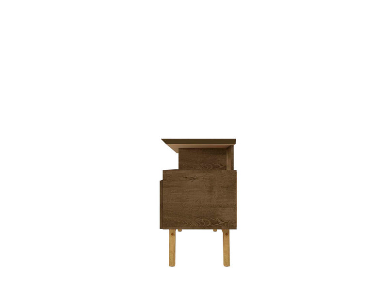 Meuble pour téléviseur Yonkers de Manhattan Comfort de 62,99 po avec pattes en bois massif et 6 compartiments de rangement multimédia - brun rustique