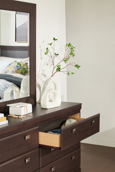Commode Yorkdale de 61,4 po (L) x 32,3 po (H) à 6 tiroirs pour la chambre à coucher, fabriquée au Canada - brune