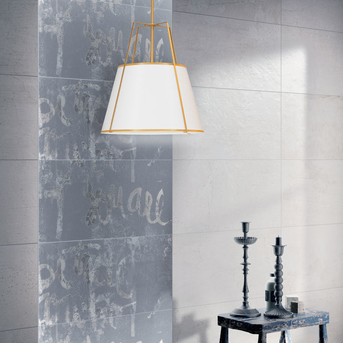 Luminaire suspendu Trapezoid de Dainolite avec abat-jour doré et blanc qui diffuse la lumière, tissu blanc et 1 ampoule